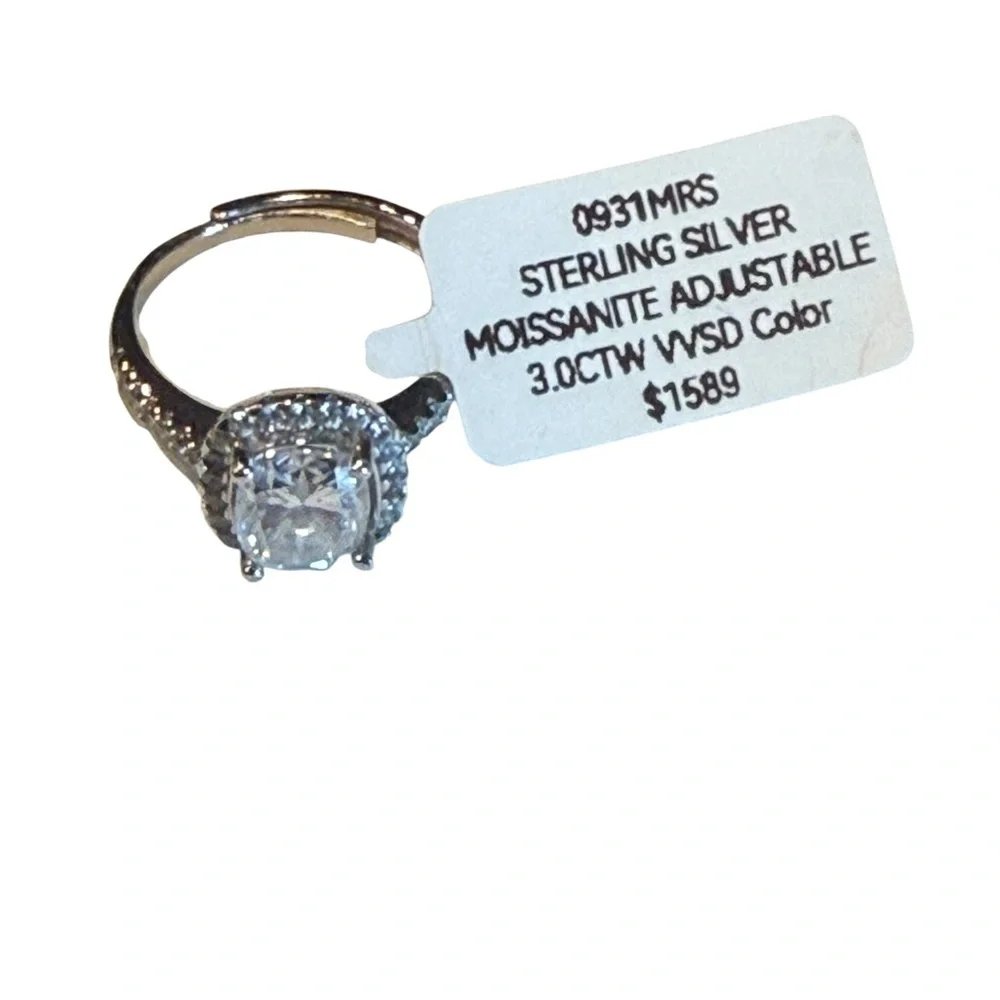 3.0ct Silver Halo Cushion-Cut Moissanite Engagement Ring.